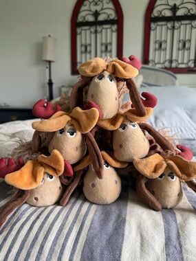 RARE Bark Box Fred the Reindeer Grinch Dog Toy Spiky Ball Collection of 6
